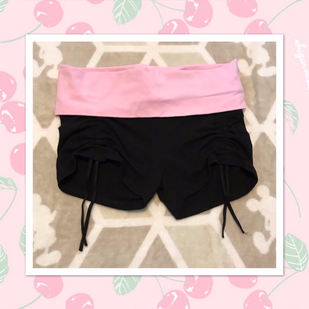 ❤️ 5/$20 Victoria's Secret PINK yoga shorts
